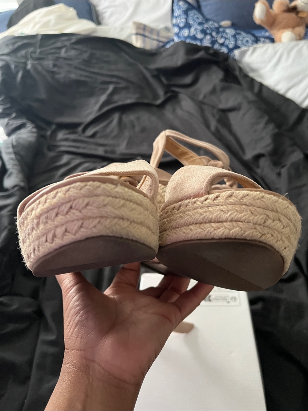 Women’s Espadrille Wedge Sandals in khaki - Picture 3 of 5